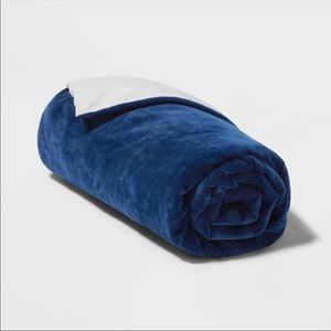 PILLOWFORT WEIGHTED THROW BLANKET